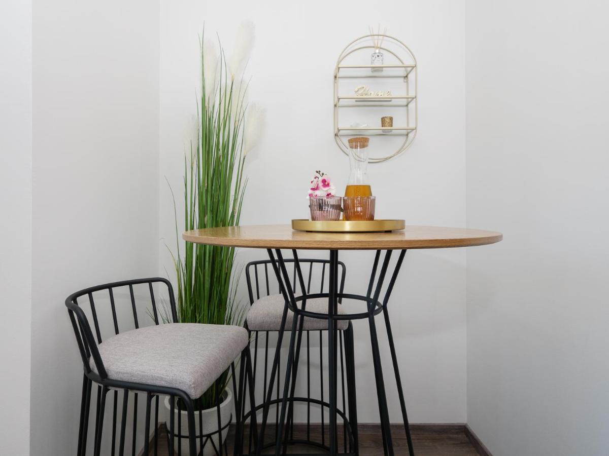 PUY Arena Delight Studio Apartments מראה חיצוני תמונה