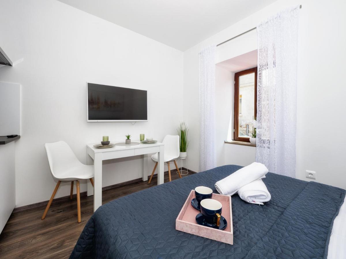 PUY Arena Delight Studio Apartments מראה חיצוני תמונה
