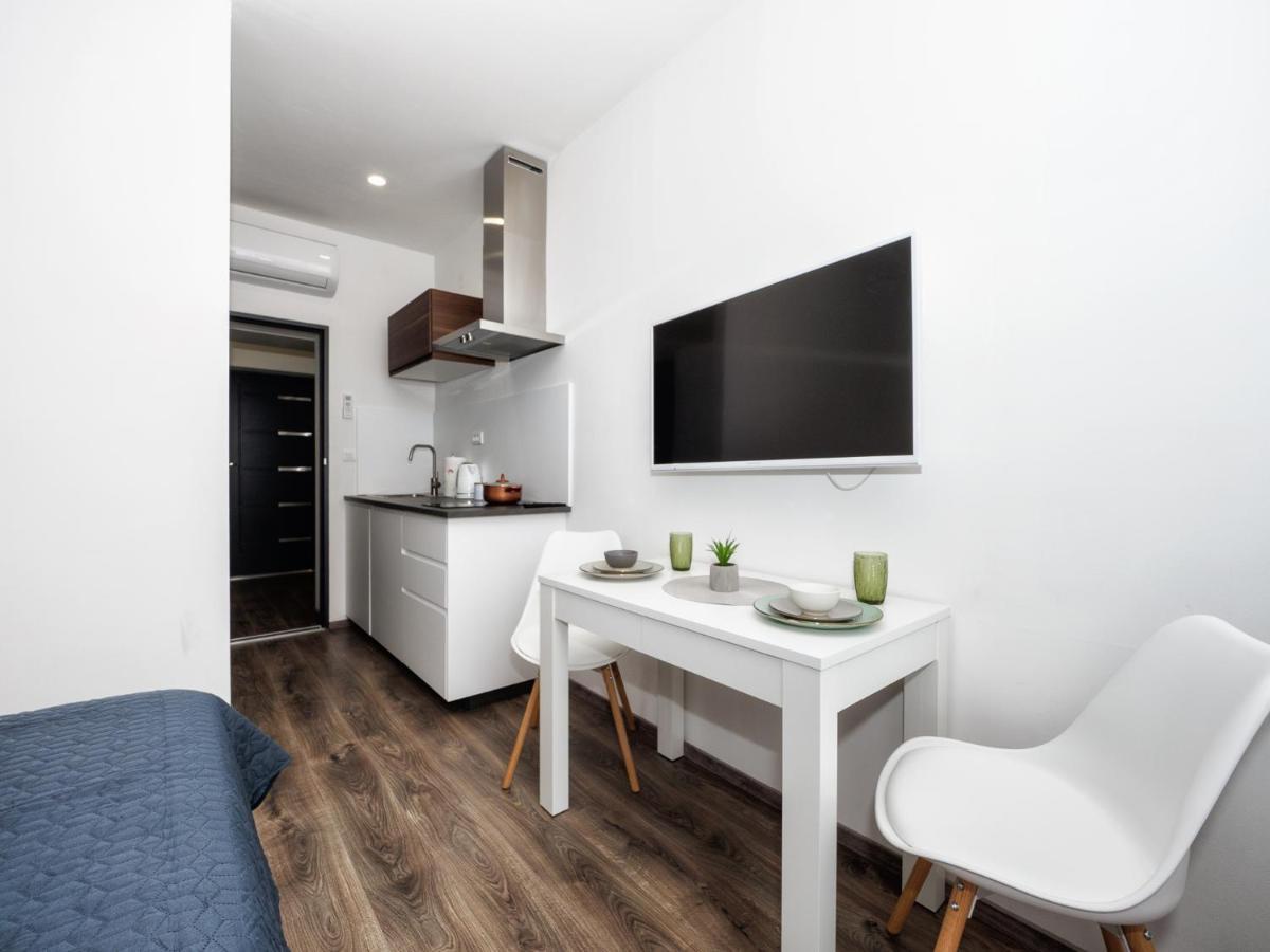 PUY Arena Delight Studio Apartments מראה חיצוני תמונה