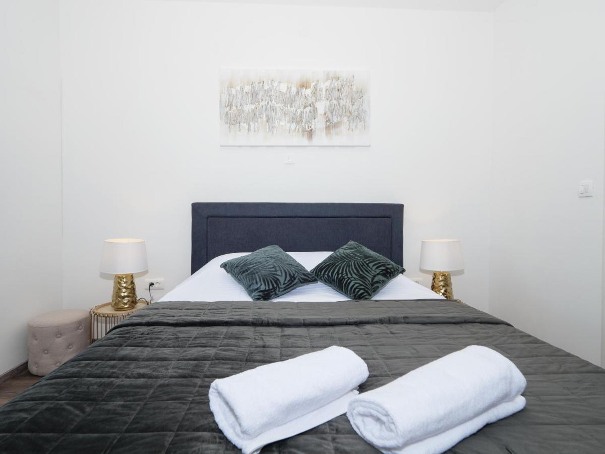 PUY Arena Delight Studio Apartments מראה חיצוני תמונה